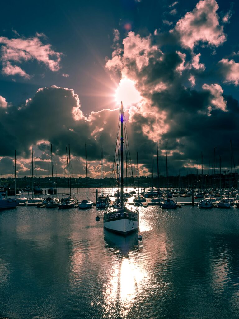 Port de Perros-Guirec au coucher du soleil — Côte de Granit Rose